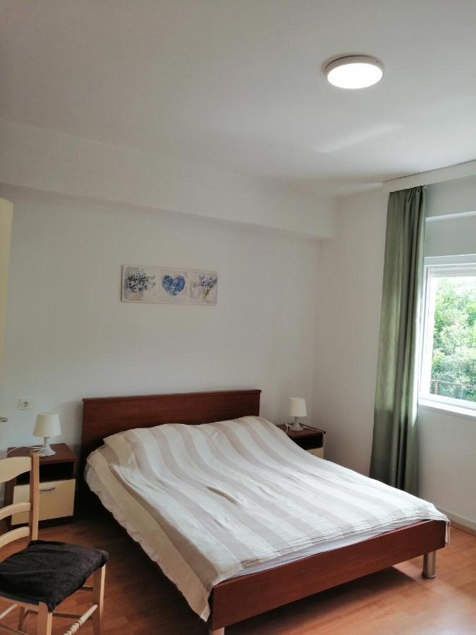 Apartments Branka Іка Екстер'єр фото
