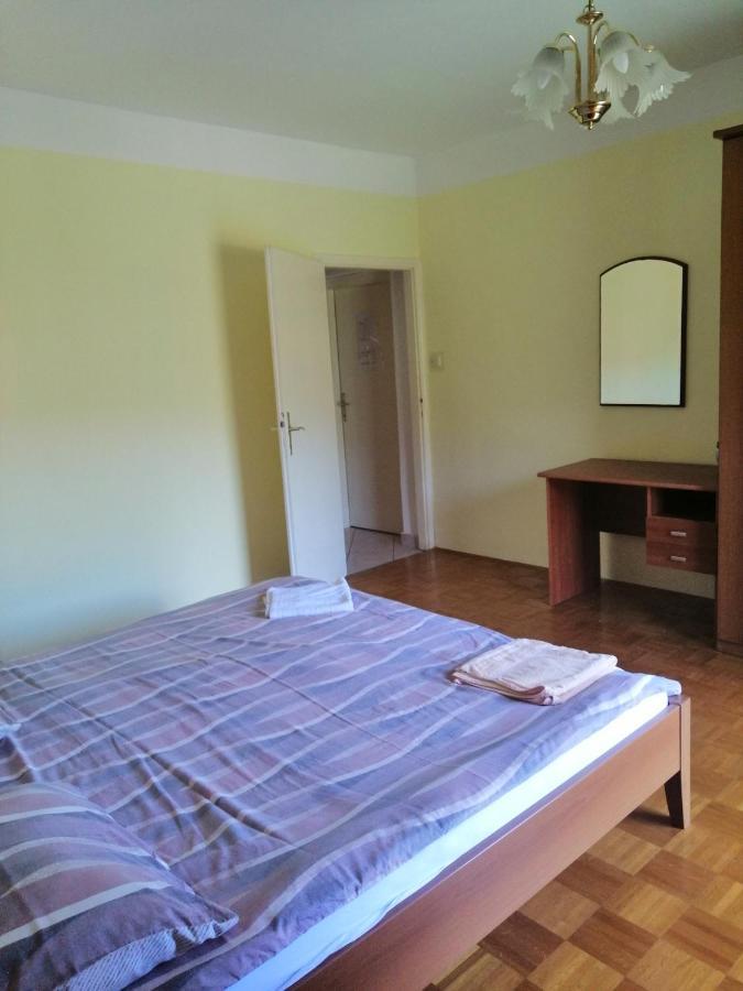 Apartments Branka Іка Екстер'єр фото