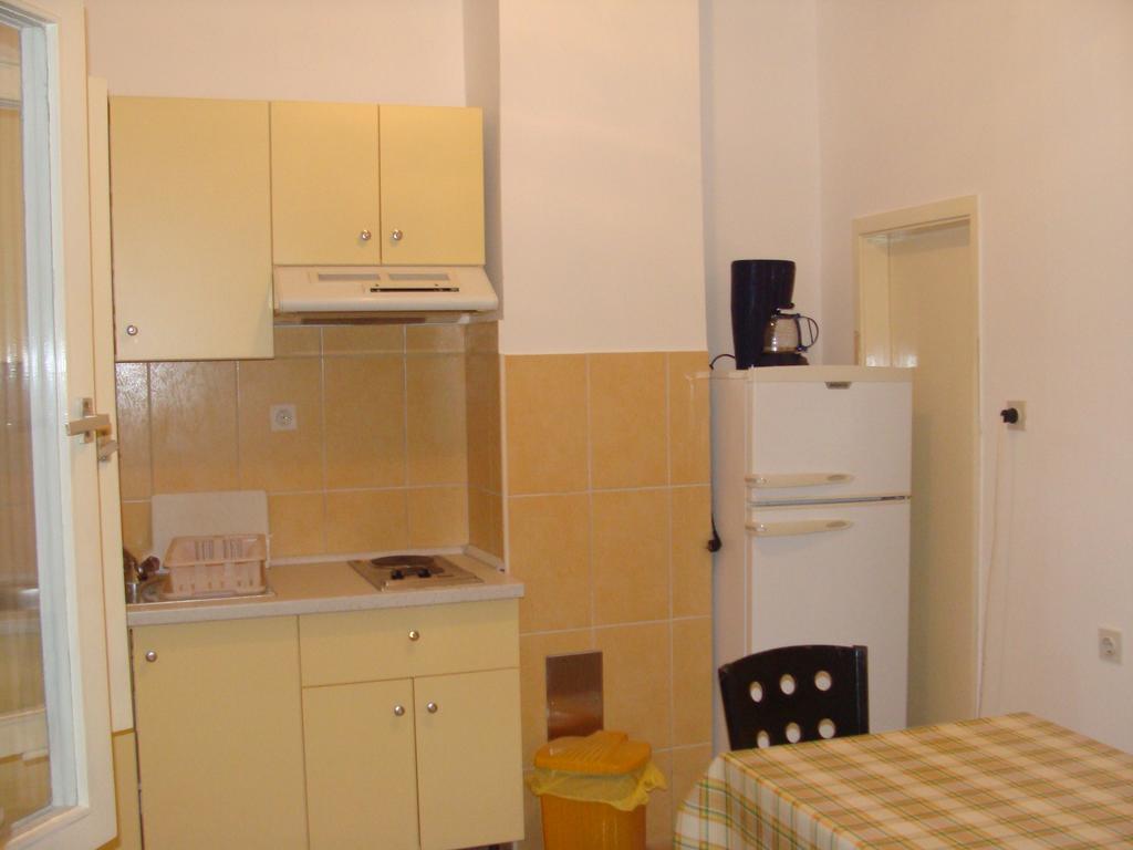 Apartments Branka Іка Екстер'єр фото